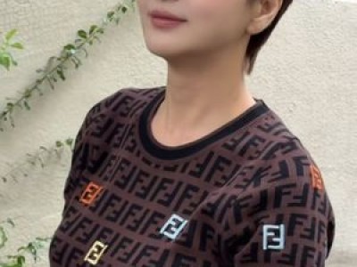 윤해영 오랜만에 소셜 계정에 영상 올려 팬들 반응 뜨거움